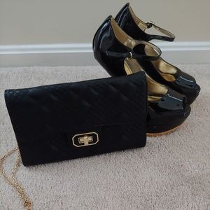 NWOT Black and Gold Crossbody Purse
